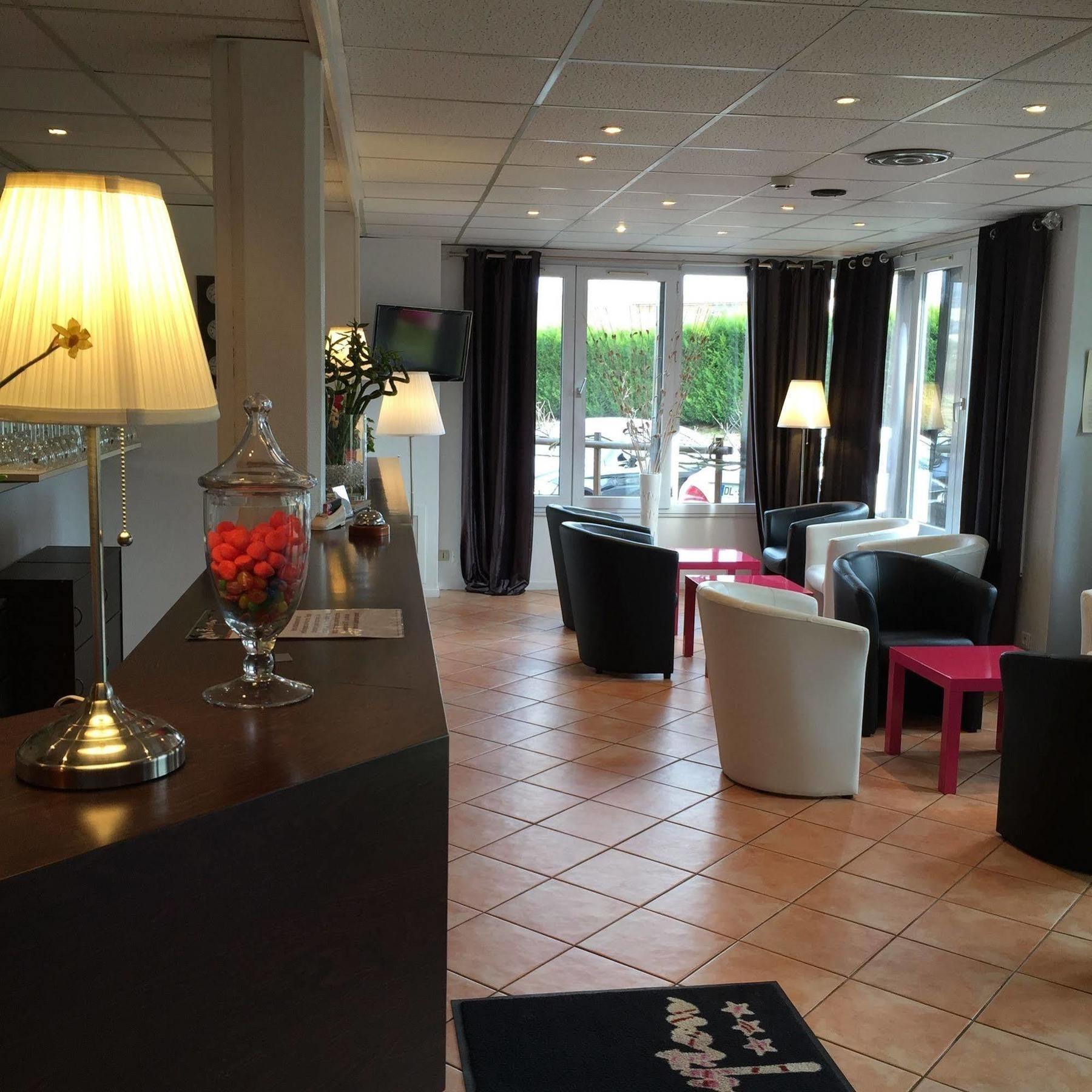 Hotel Restaurant Baryton Saint-Marcel  Buitenkant foto