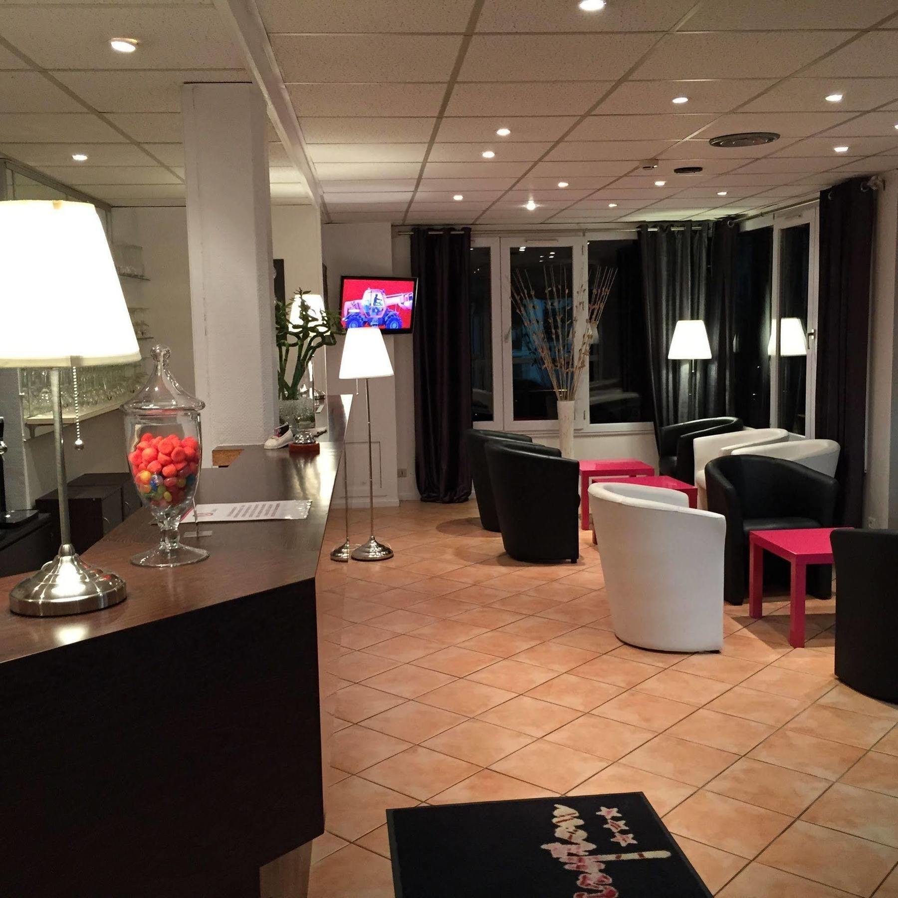 Hotel Restaurant Baryton Saint-Marcel  Buitenkant foto